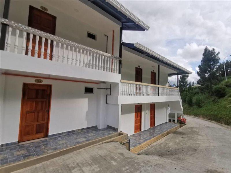 Oyo 90043 Jasni Rijan Resort Ranau Εξωτερικό φωτογραφία